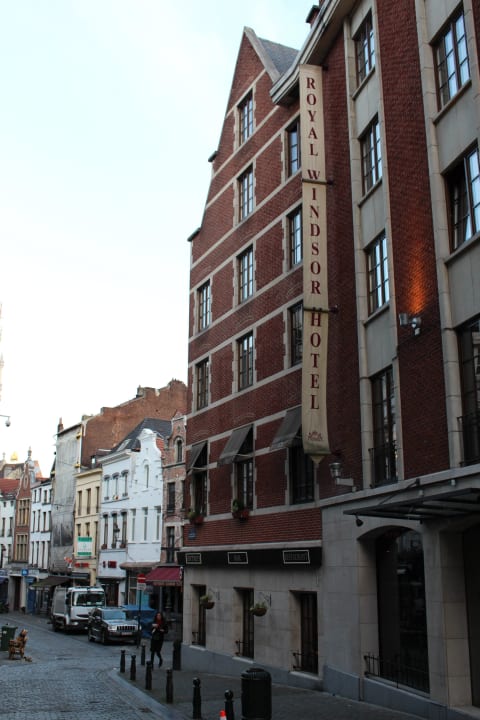 Von aussen  Warwick Brussels