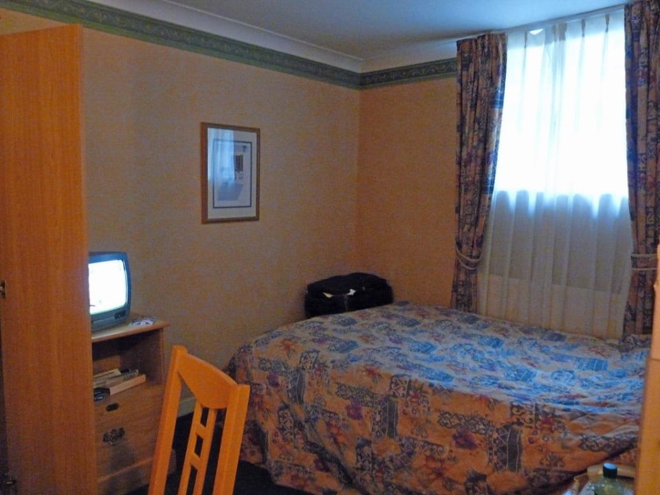 Schlafzimmer Hotel Berjaya Eden Park