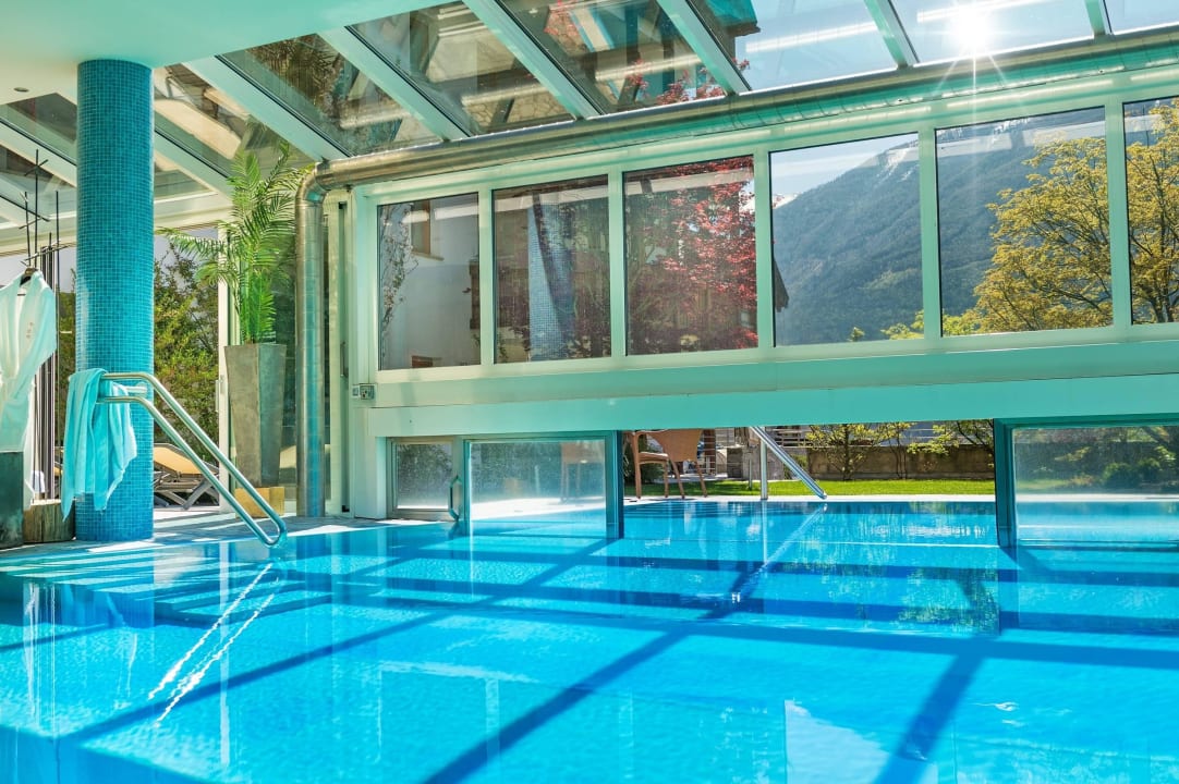 In- und Outdoorpool Landhaus Fux