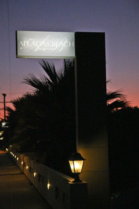 Eingang zum Hotel Sunprime Platanias Beach