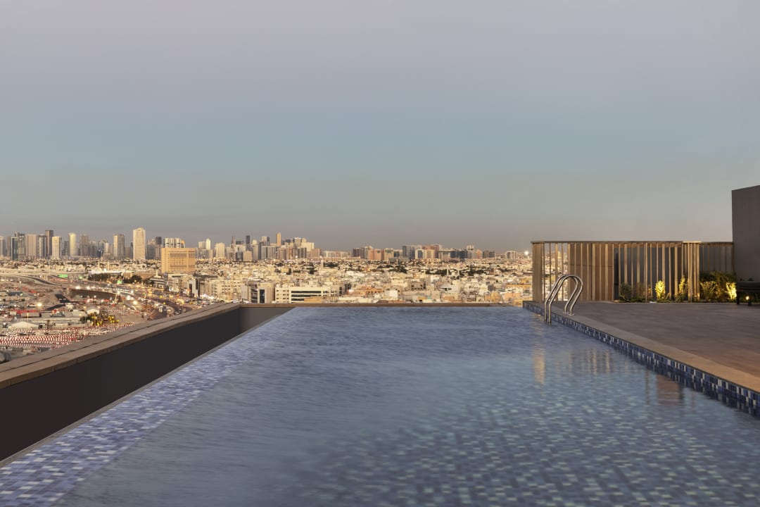Pool Aparthotel Adagio Dubai Deira