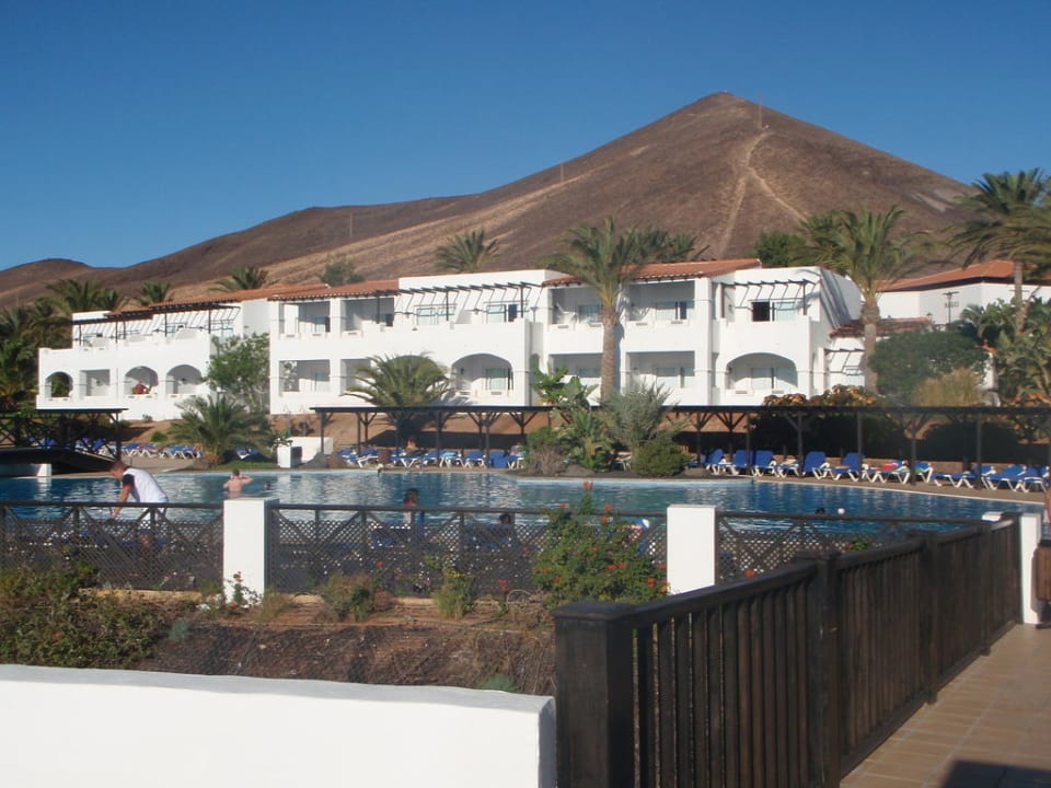 Blick auf Pool und Zimmer TUI MAGIC LIFE Fuerteventura