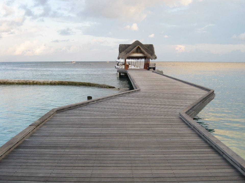 Ankunftssteg Kuramathi Maldives