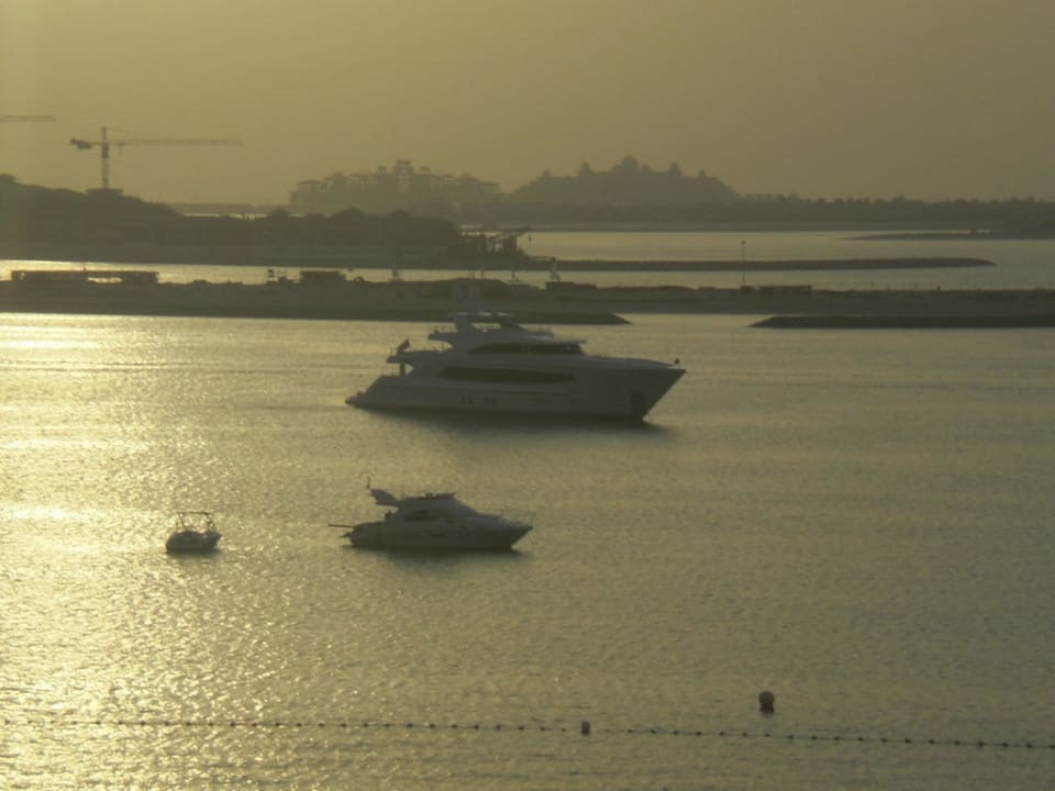 Ausblick vom Balkon auf The Palm The Westin Dubai Mina Seyahi Beach Resort & Marina
