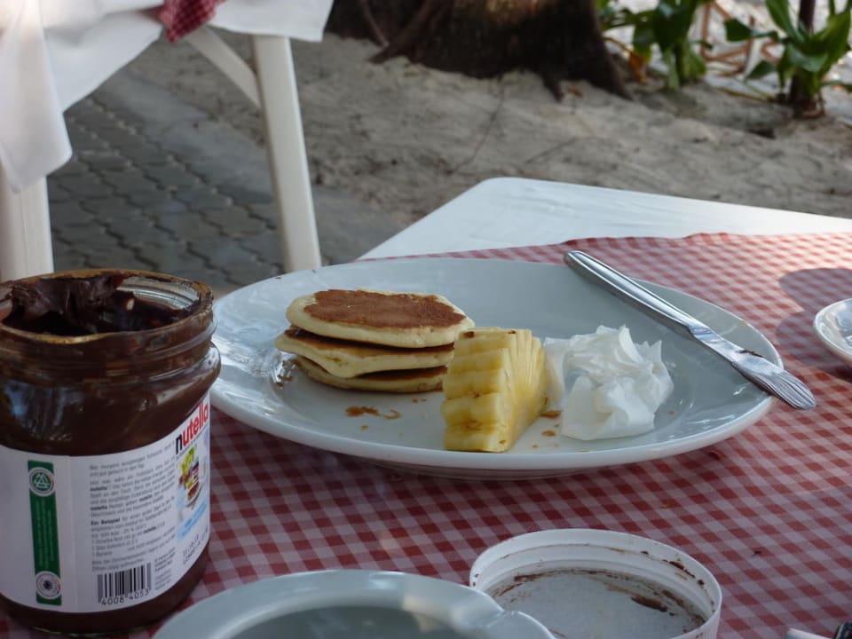 Frühstück Hotel Coral Island Resort