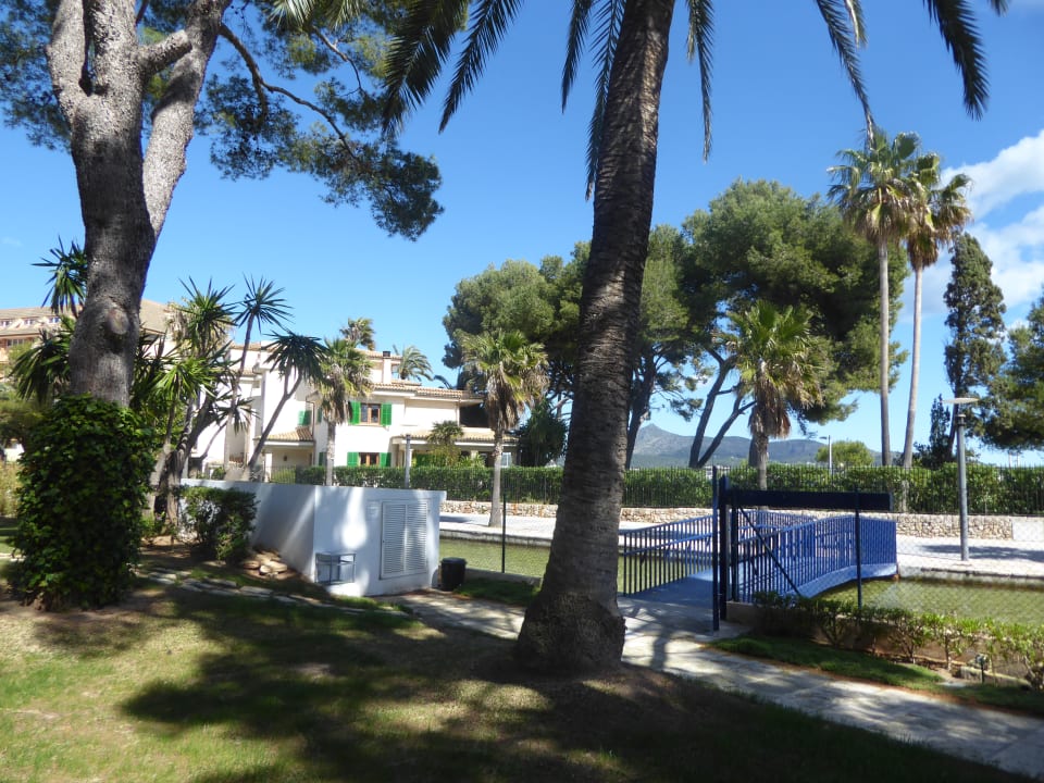 Hotelbrücke zum Strand allsun App.-Hotel Orquidea Playa