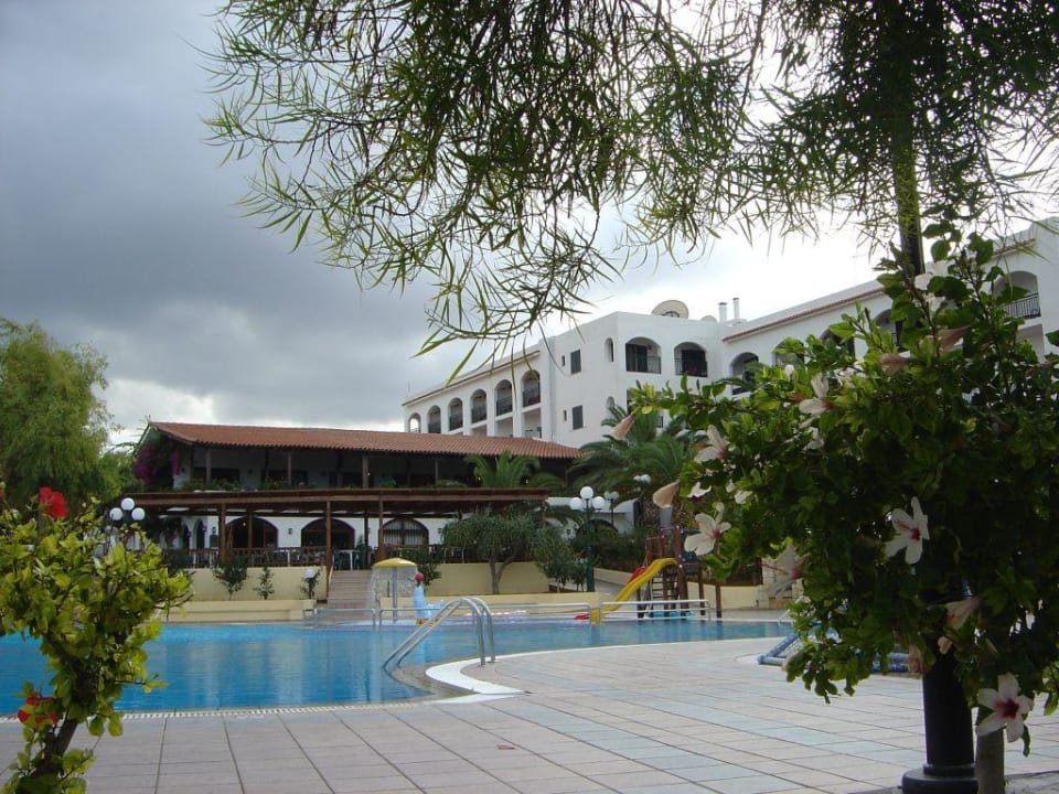 Chrissi Amoudia Pool und Restaurant TUI SUNEO Chrissi Amoudia