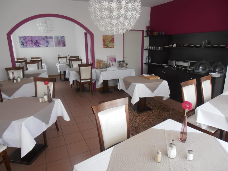 Frühstücksraum Base1 Hotel Grenzblick