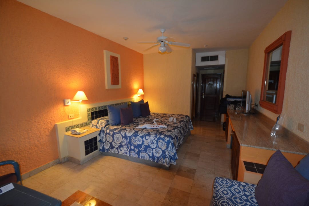 Wir hatten Sparzimmer gebucht Iberostar Waves Tucan