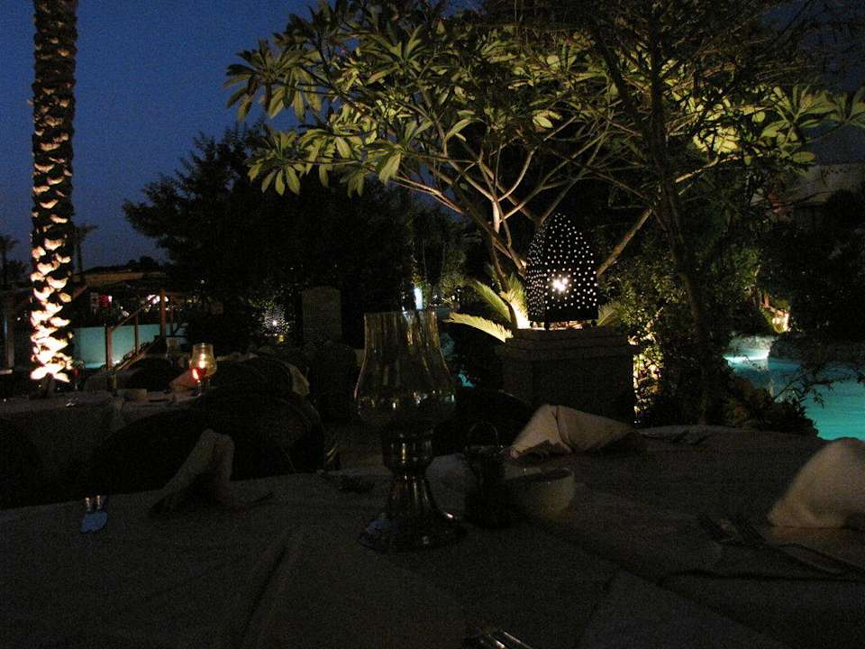 Garten & Pool Nachtbelechtung Ghazala Gardens