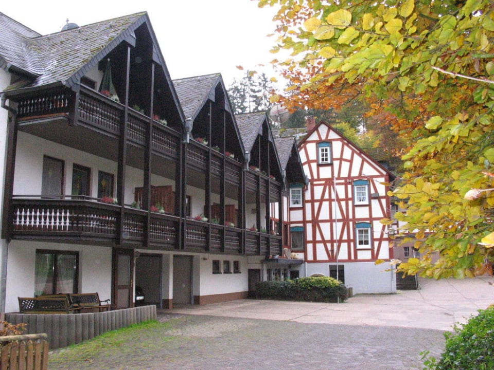 Vor der Mühle Landgasthof Baunhöller Mühle