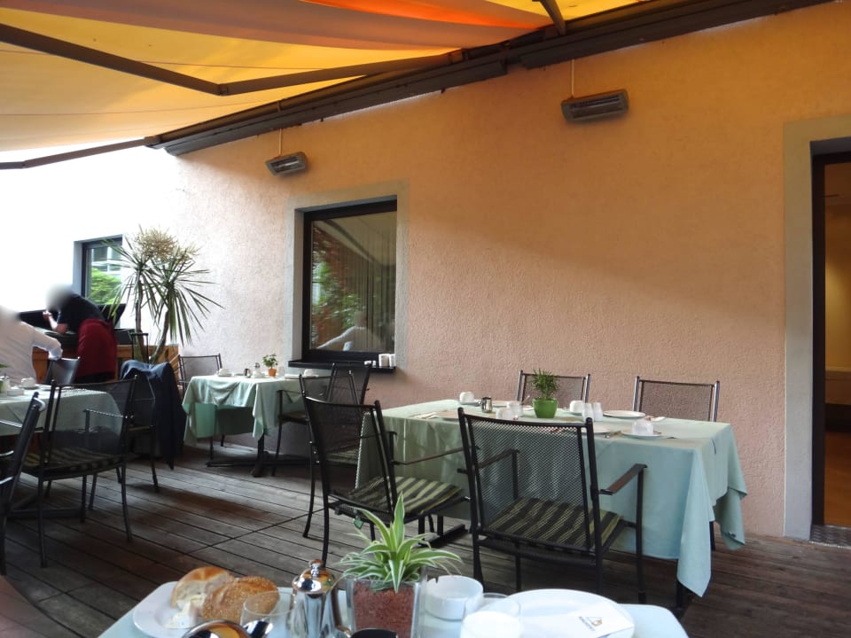 Nette Frühstücksterrasse Trip Inn Stadthotel Coburg