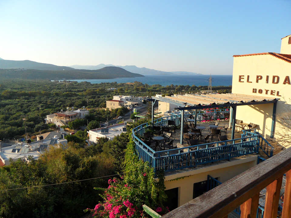 Widok z restauracji Elpida Village