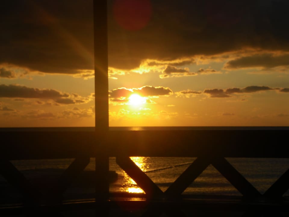Sonnenuntergang Esperides Beach Resort