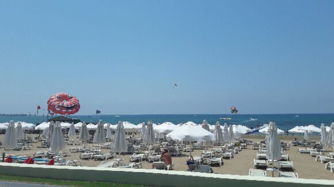 Strand Arum Barut Collection