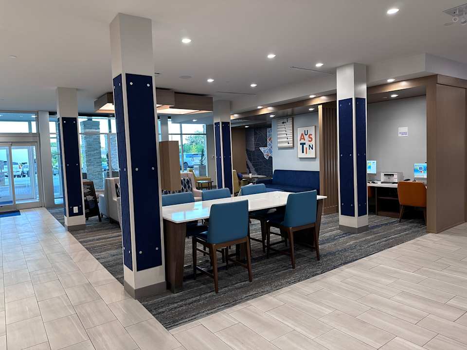 Lobby Holiday Inn Express & Suites Austin Airport East by IHG