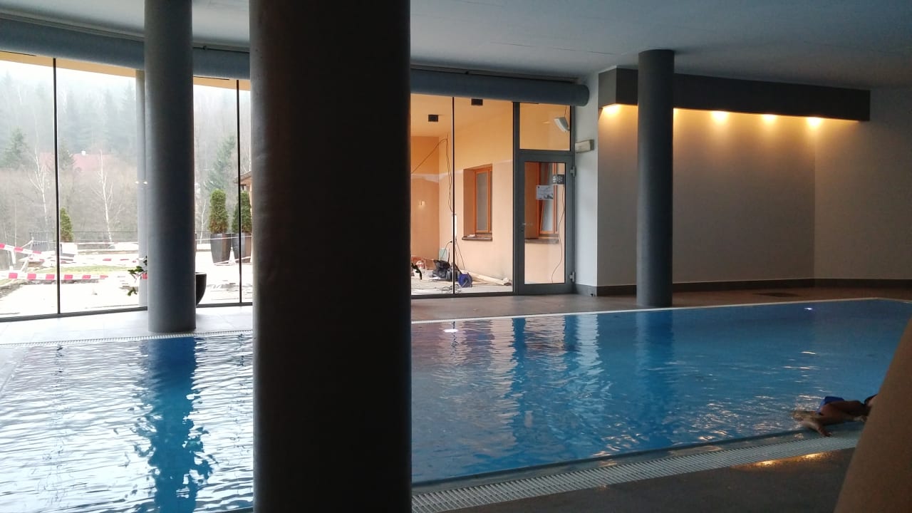 Pool Hotel Ostrov