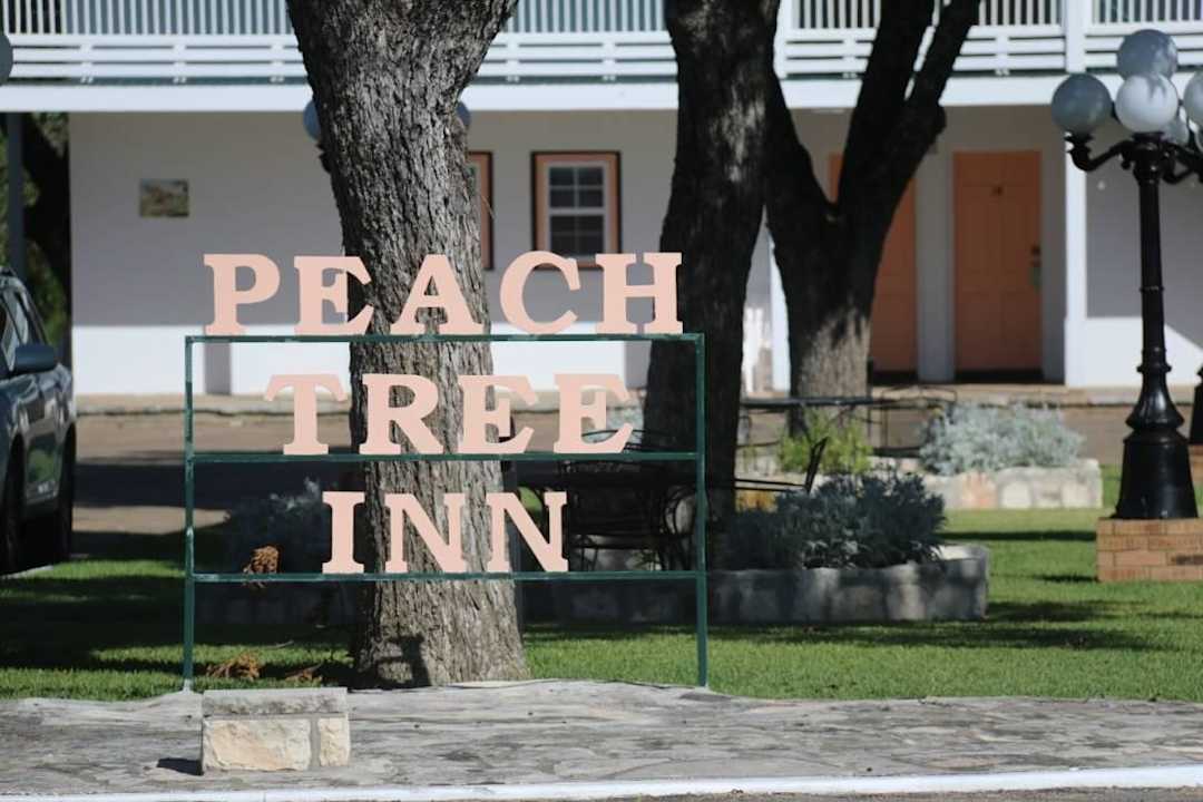 Gemütlicher Innenhof Motel Peach Tree Inn