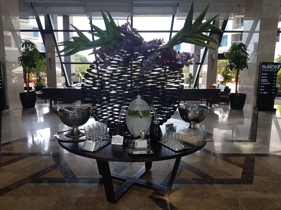 Lobby Susesi Luxury Resort