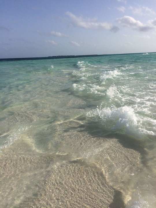 Sandbank Kuredu Island Resort & Spa