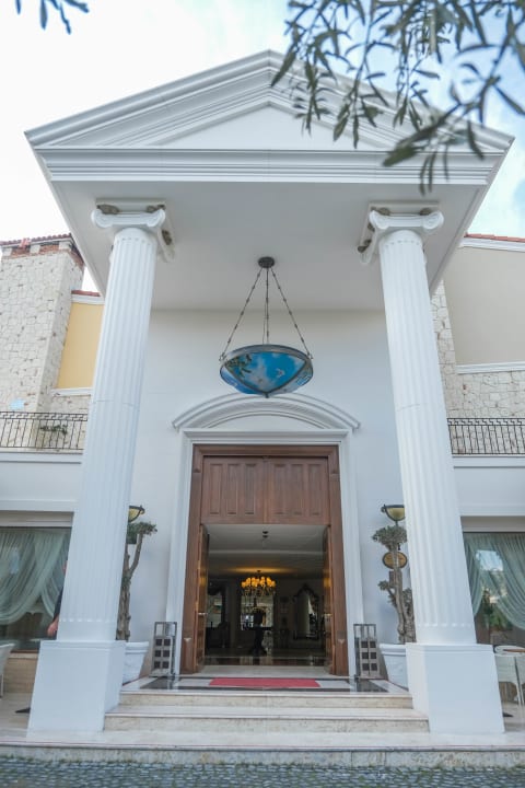 Lobby Cocos The Club Solto