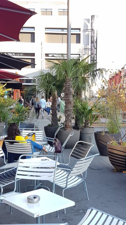 Gartenanlage 25hours Hotel Zürich Langstrasse