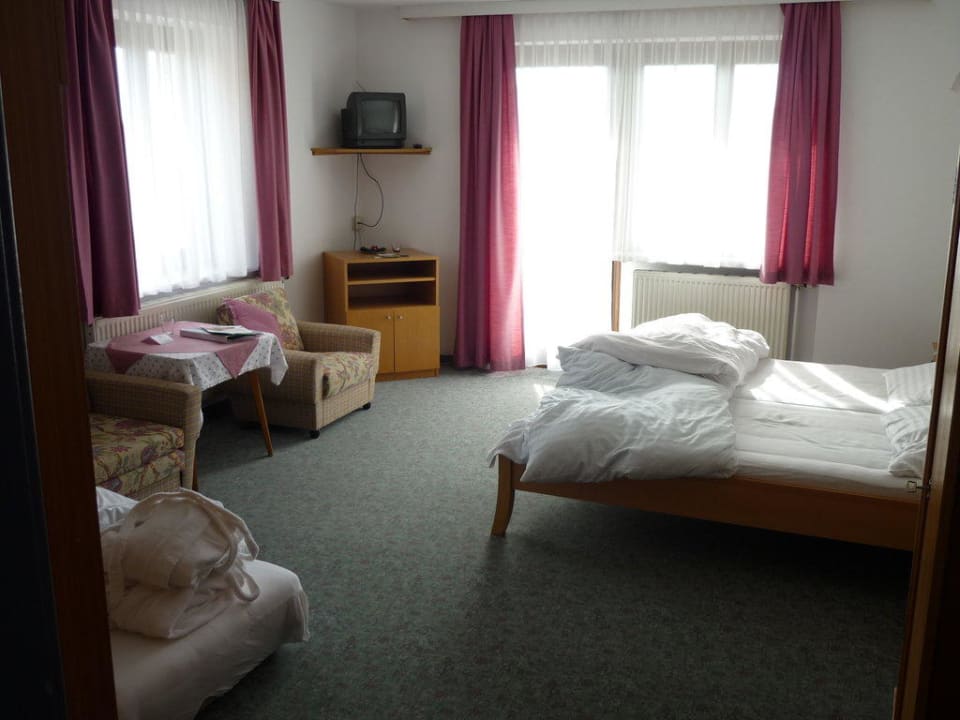 Weitblickzimmer  Hotel Rockenschaub AUSZEIT 1000m über dem Alltag!