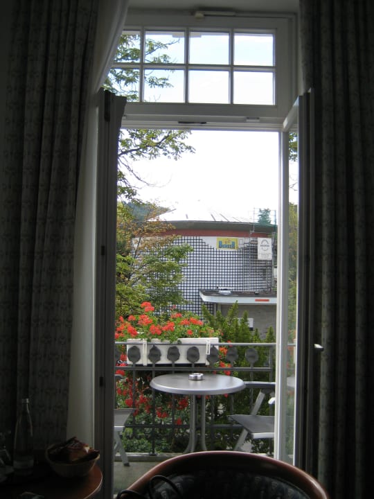 Wohn-/Schlafbereich im Deluxe-Zimmer Göbel's Hotel Quellenhof