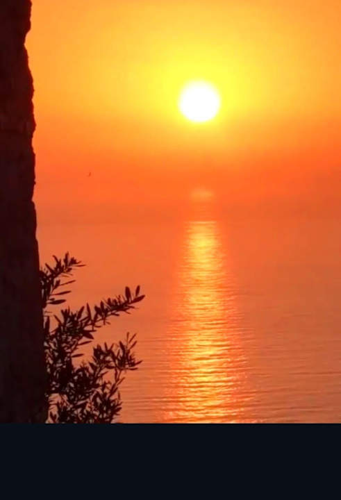 Strand Azura Deluxe Resort & Spa Hotel