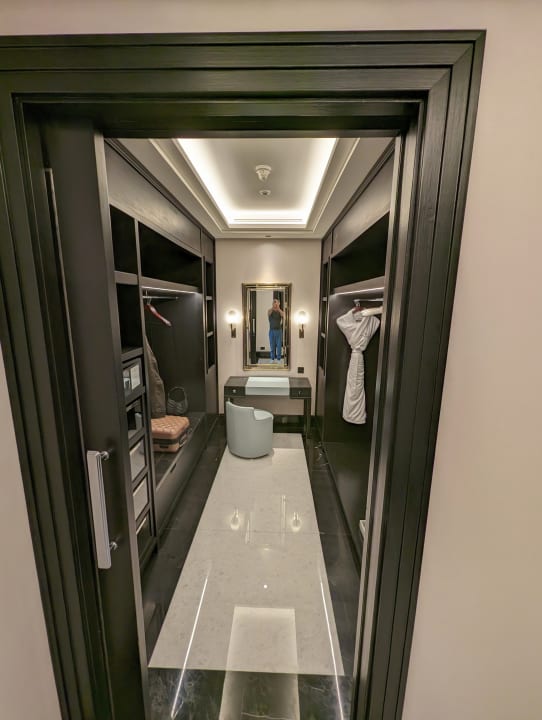 Zimmer Waldorf Astoria Doha West Bay