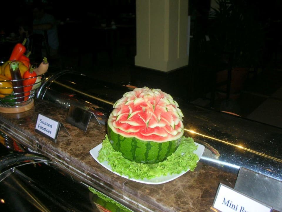 Deko auf den Buffets Courtyard by Marriott Phuket, Patong Beach Resort