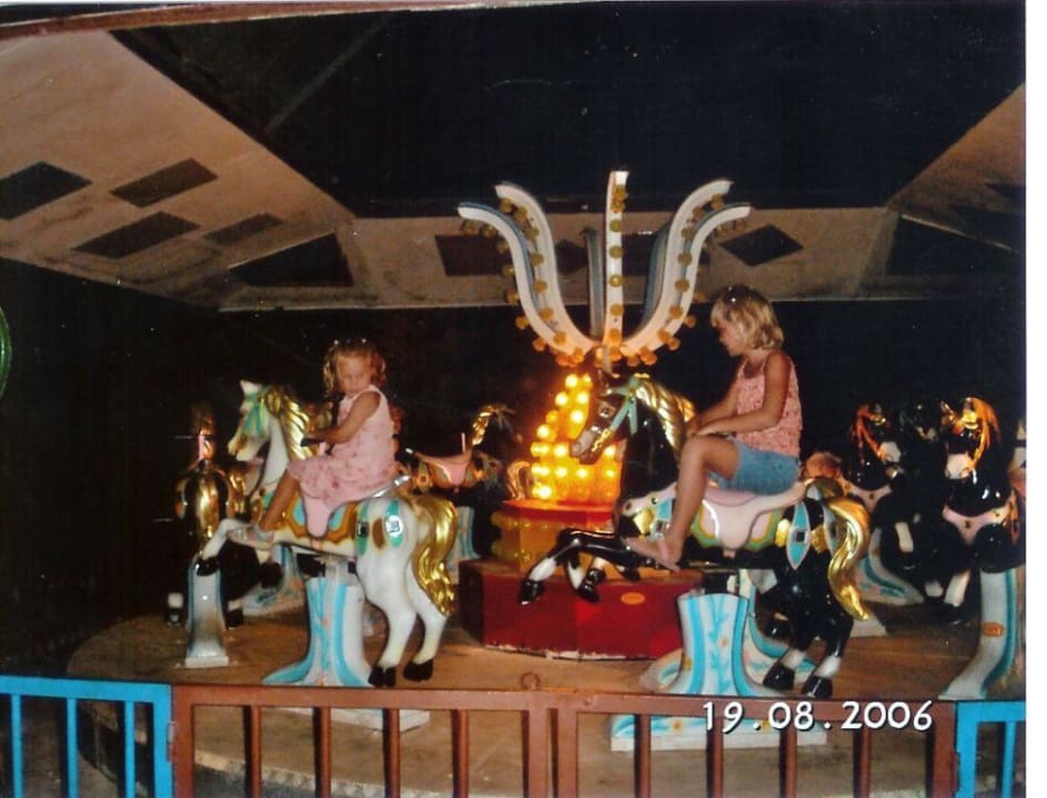 Kinderkarussell Kaya Belek Hotel