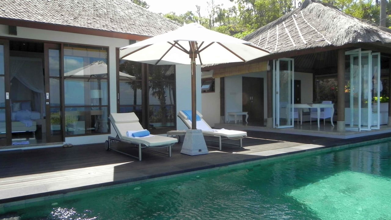 Blick vom privaten Pool zum Wohn-/Schlafbereich Shunyata Villas Bali