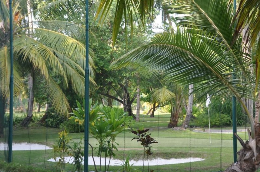 Golfplatz Meeru Maldives Resort Island