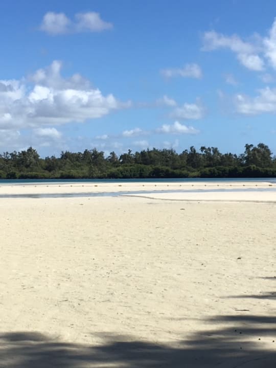 Strand Crystals Beach Resort Belle Mare, a member of Radisson Individuals