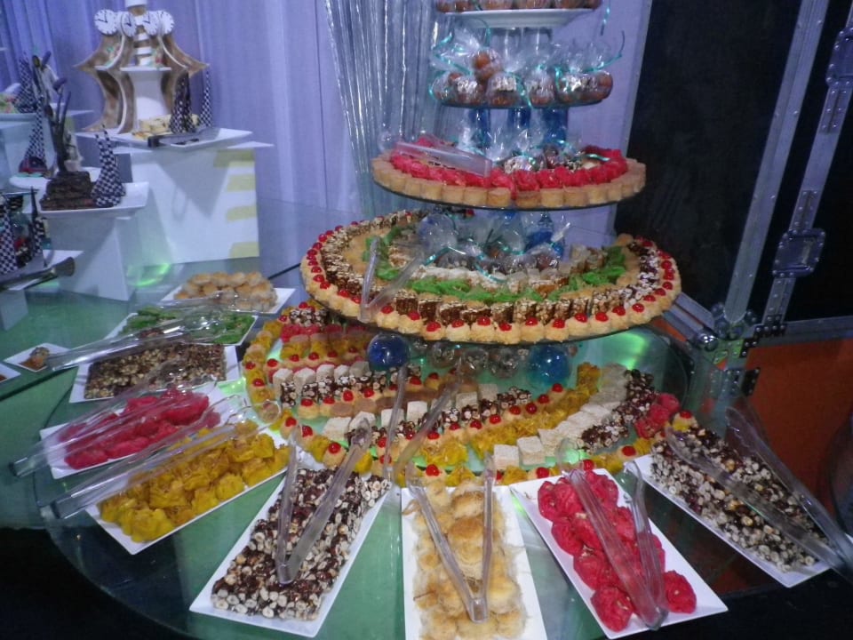 Mhh so lecker Silvester Dinner Pickalbatros Alf Leila Wa Leila Resort - Neverland Hurghada