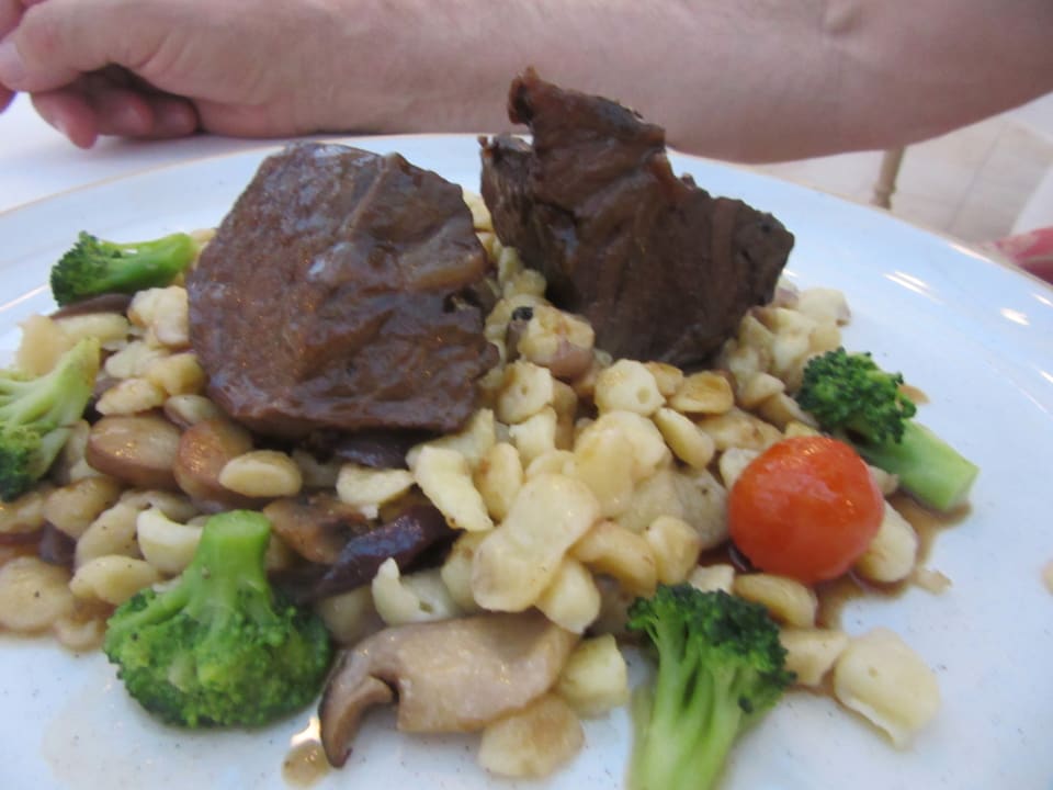 Gastro Seehotel Leoni