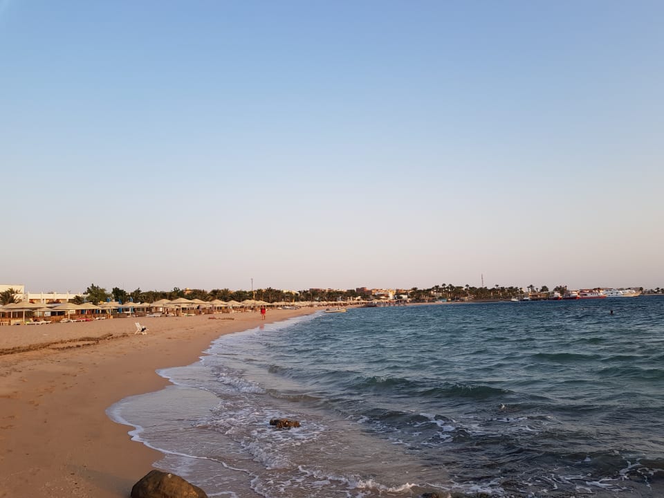 Strand Menaville Safaga