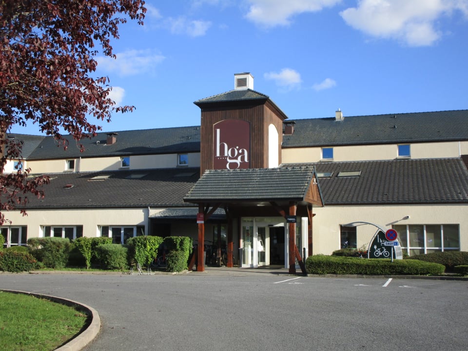 Außenansicht Hotel Mercure Laon Golf de L'Ailette
