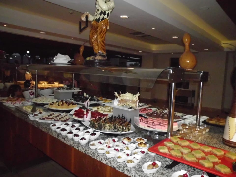 Dessert  Crystal Flora Beach Resort