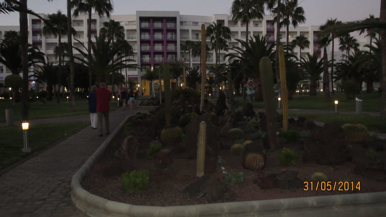 Gartenanlage bei Licht Hotel Riu Gran Canaria