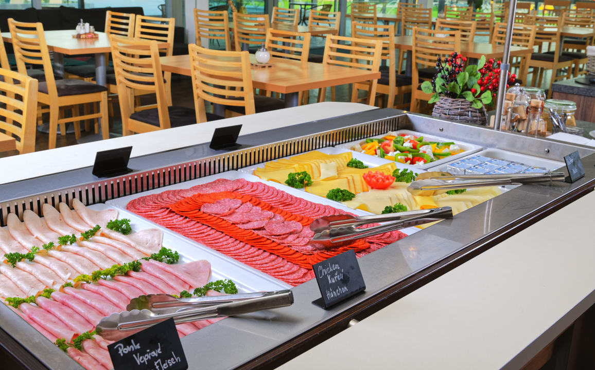 Gastro Hotel Aura Design & Garden Pool