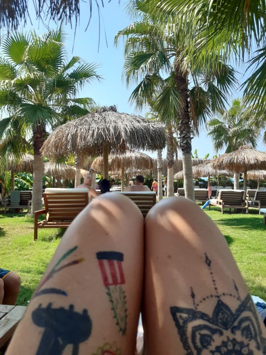 Strand Rubi Platinum Sign