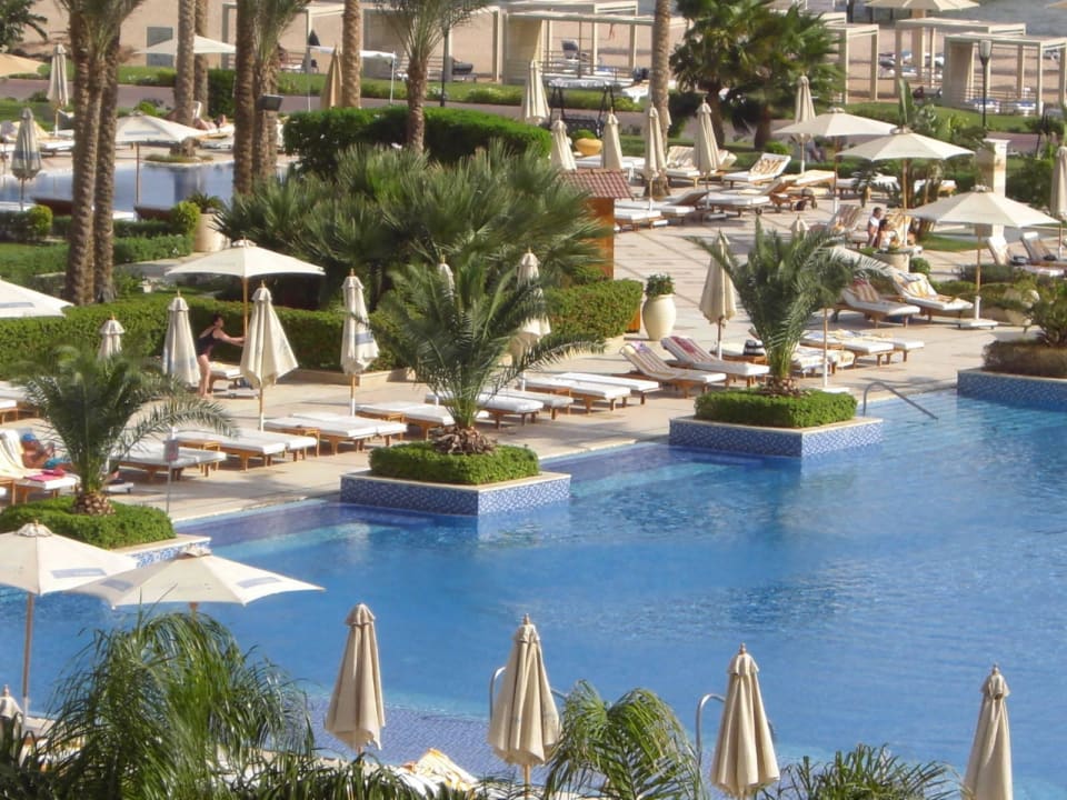 Вид на отель из номера Premier Le Reve Hotel & Spa