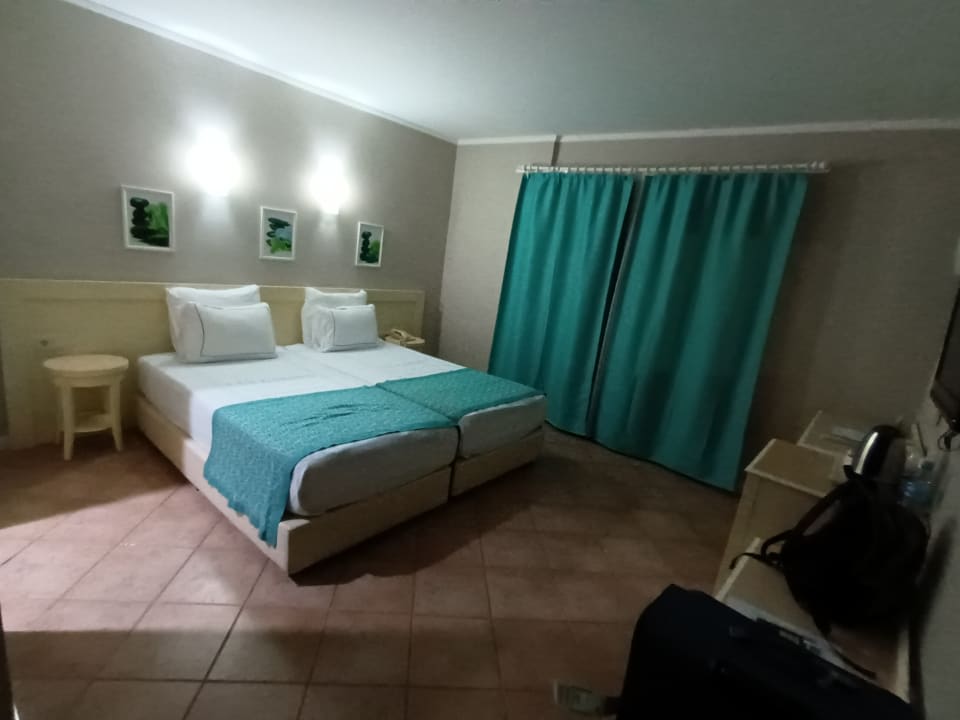 Zimmer Can Garden Beach