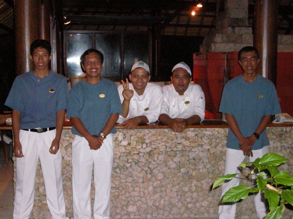 Poolpizzarestaurantboys Hyatt Regency Bali