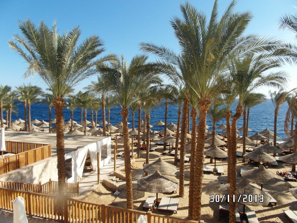 Sandstrand mit Restaurant "Beach Club" The Grand Hotel Sharm El Sheikh
