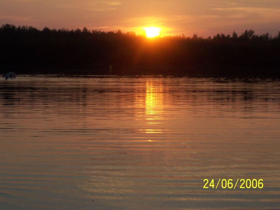 Ein See in Abendstimmung Familienpark Senftenberger See