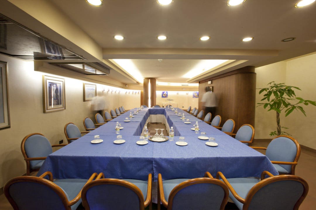 Sala congressi 2 Hotel Falcone