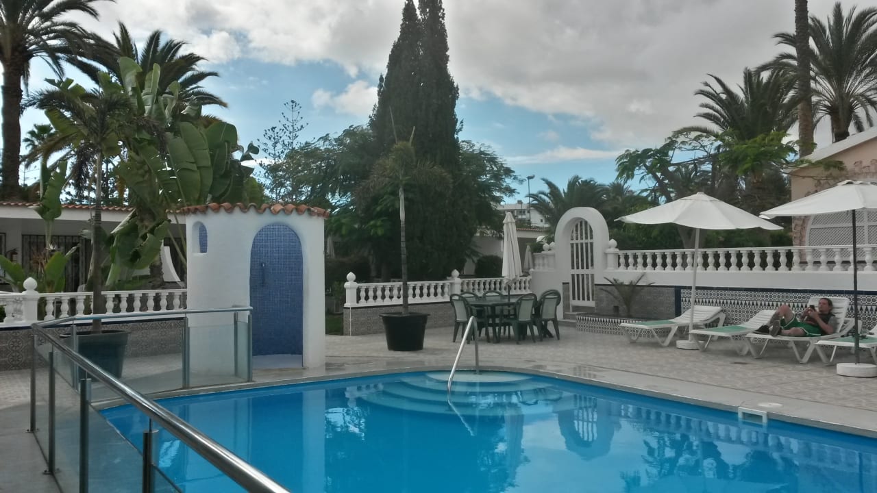 Pool San Valentin & Terraflor Park